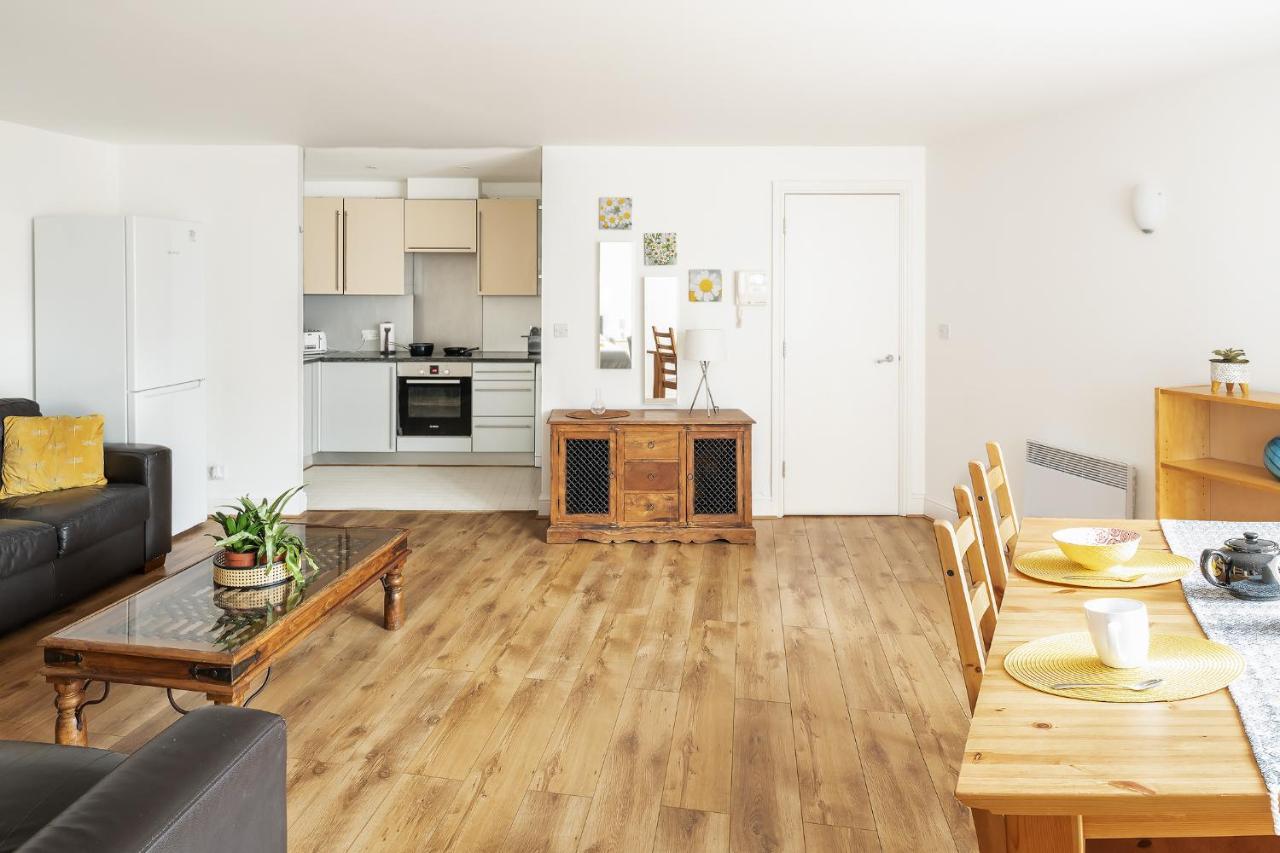 Comfortable And Bright Apartment In Tower Bridge ロンドン エクステリア 写真